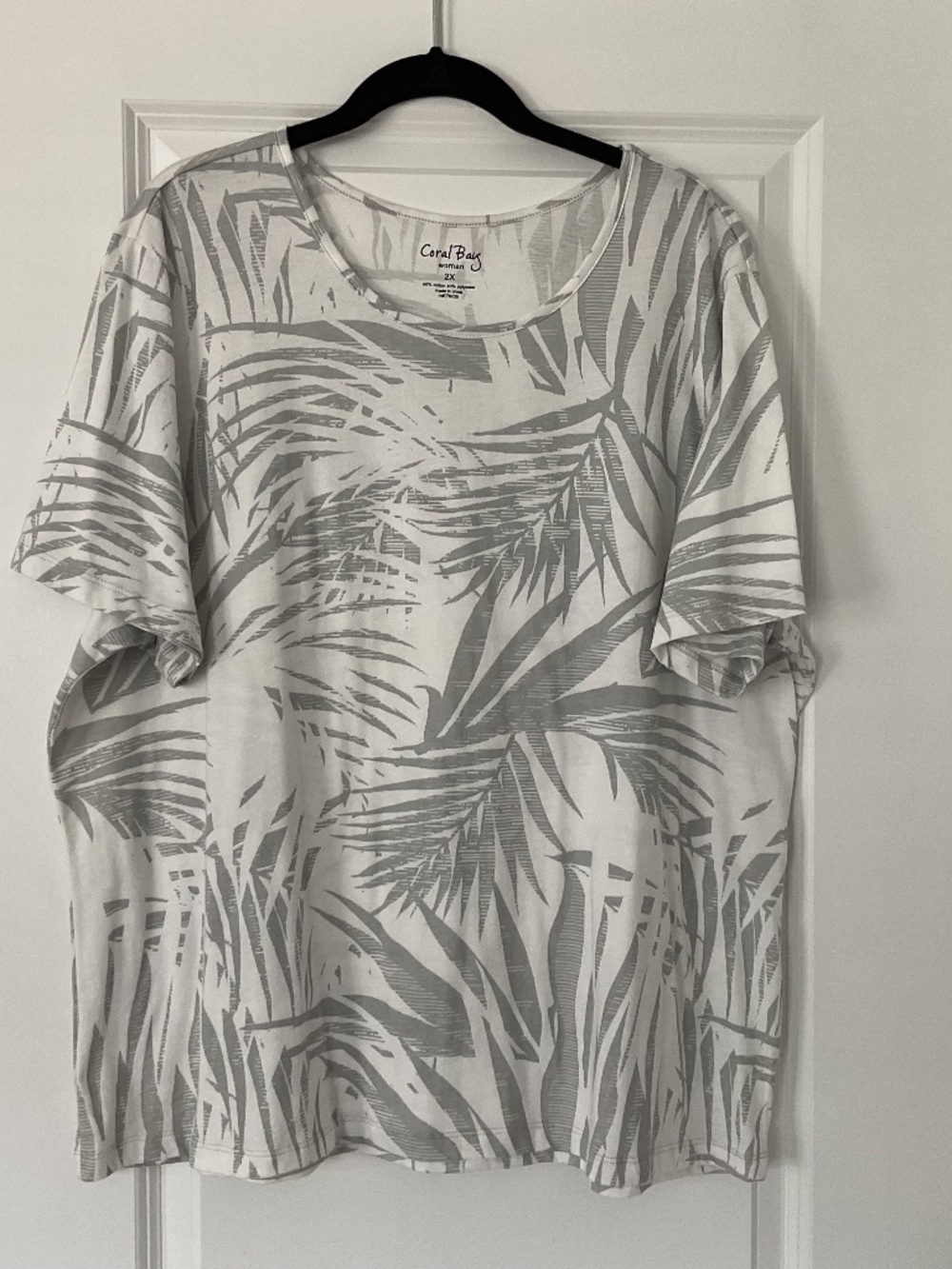 Coral Bay SS White with Gray Size 2X Cotton Blend Top